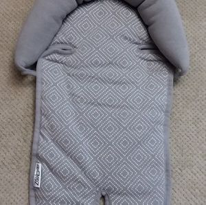 Carseat head support